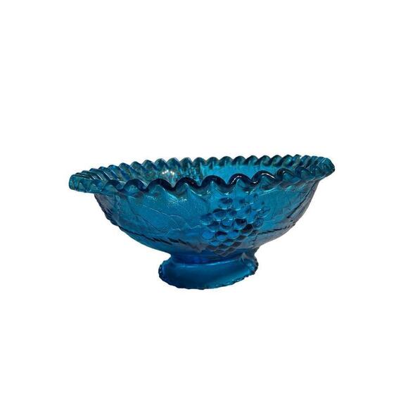 Vintage Depression blue glass fruit/candy bowl. Ruffle Edging. Grapes/leaves.10" - Picture 4 of 9